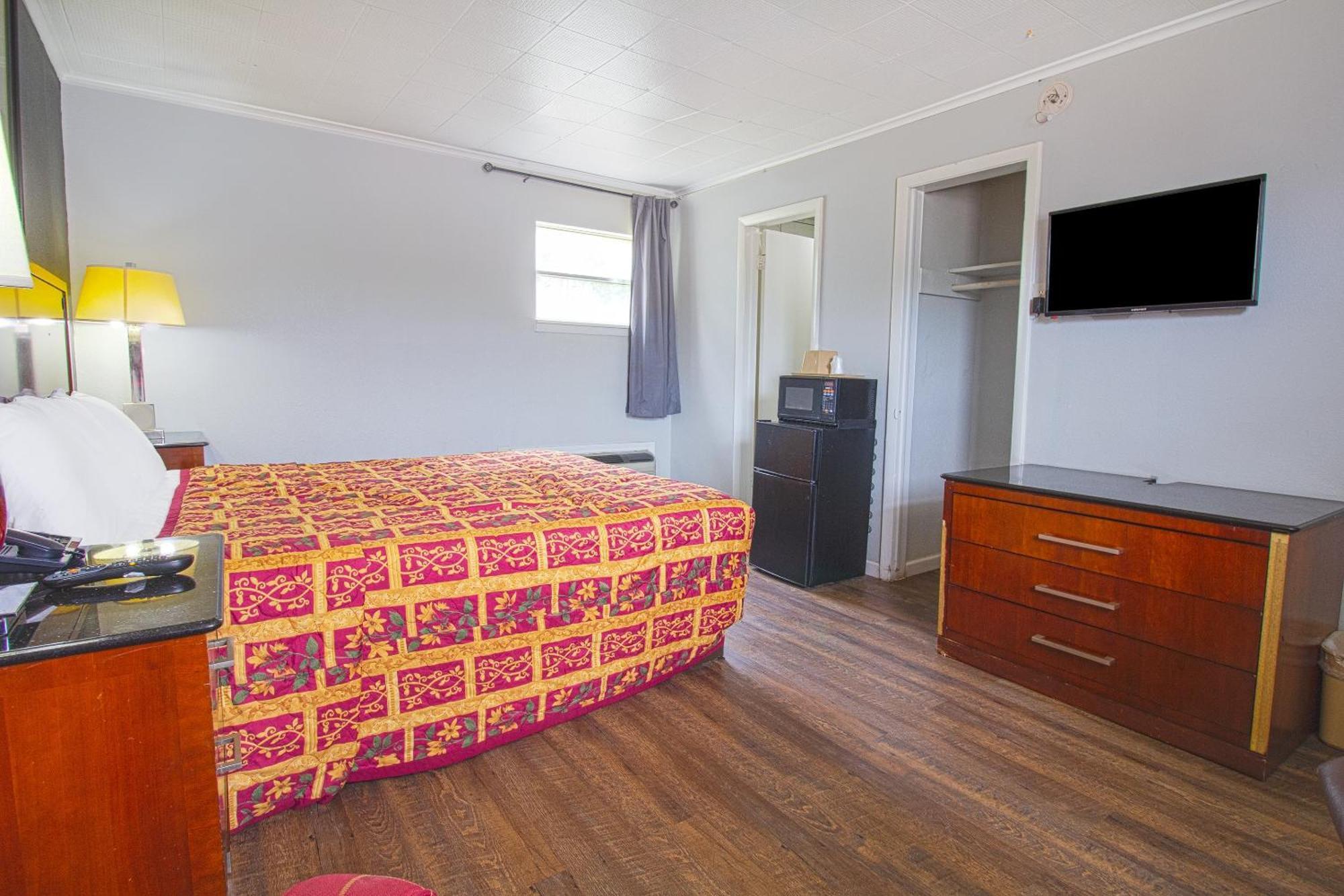 Oyo Ok S Main St Hotel